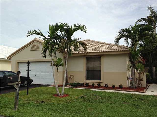 1st image of 15021 Durham Ln