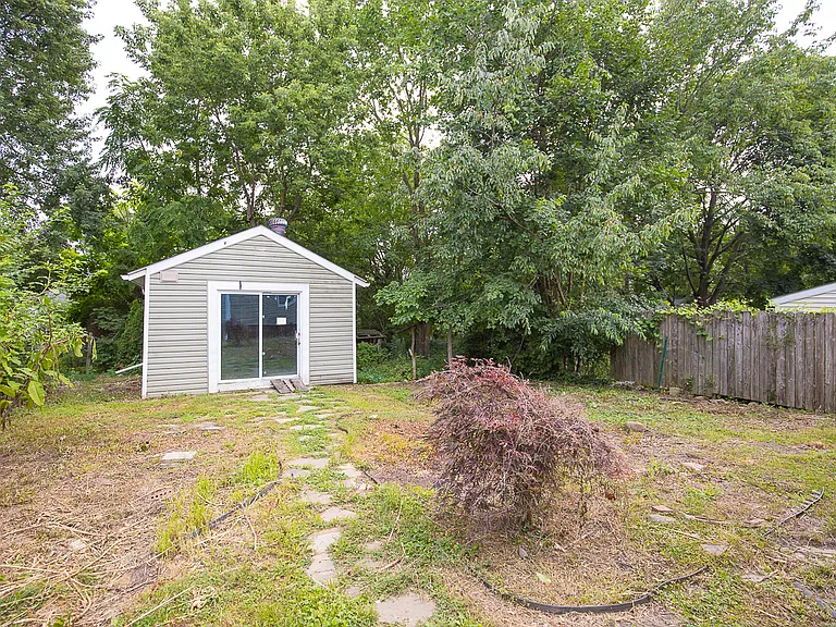 888 Harrison Ave — Photo 29