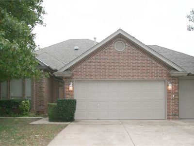 8208 NW 68th Pl, Oklahoma City, OK, 73132