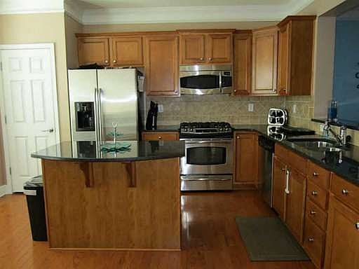 4th image of 4985 Colchester Ct SE