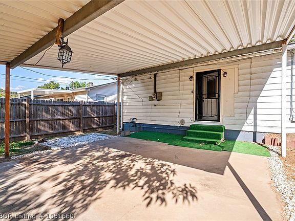 5th image of 4932 S 34th St