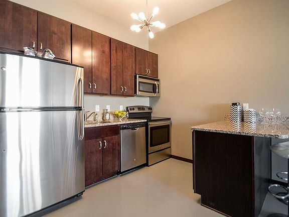 3rd image of 1501 Jackson St #405