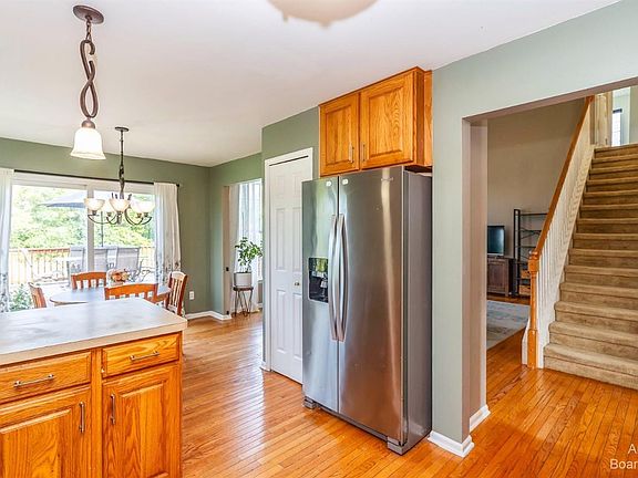 3rd image of 7784 W Branch Ct