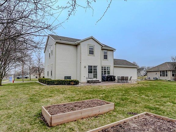4th image of 715 Bridlewood Ln