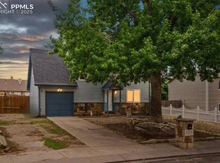 3415 Hunterwood Dr, Colorado Springs, CO 80916