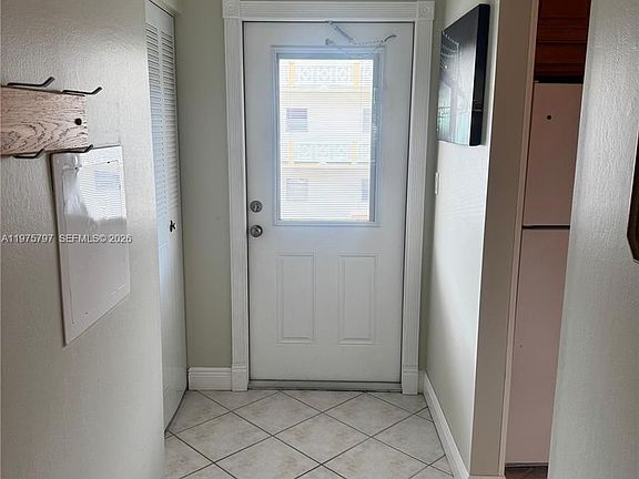 4th image of 5121 W Oakland Park Blvd #204