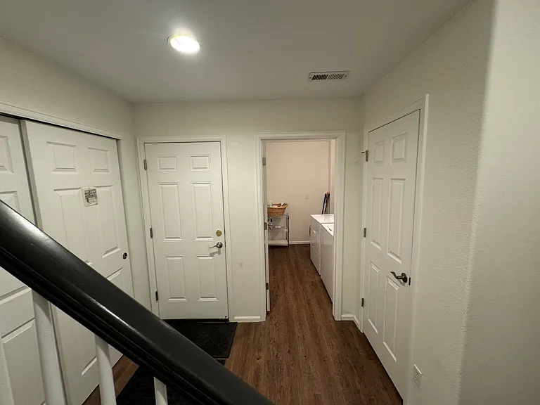 1652 Cherry Hills Ln — Photo 35