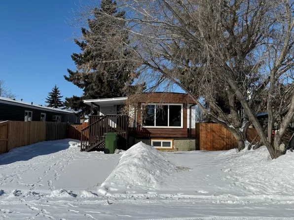 4942 E 43rd St, Vermilion, AB T9X 1P5