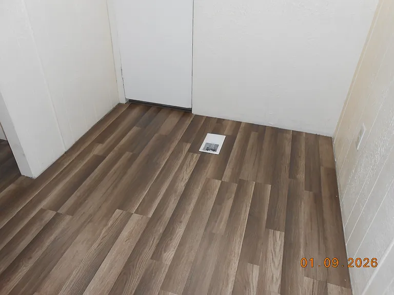 430 N C St #9 — Photo 9
