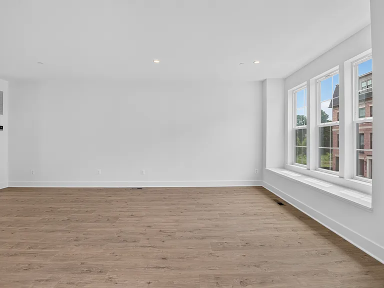 5015 Dulcet Dr — Photo 19