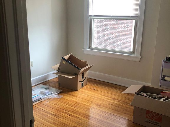 4th image of 1130 Parker St APT 409
