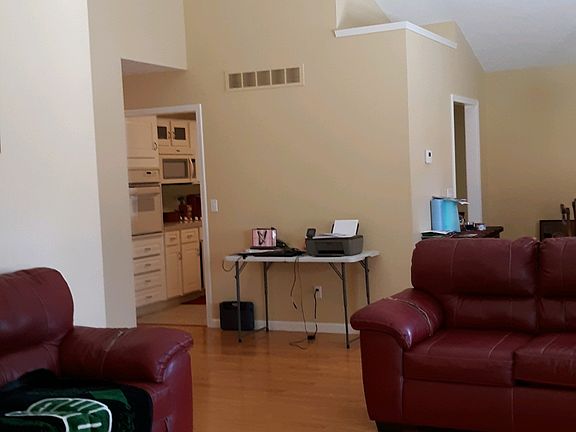 2nd image of 337 Danbury Ln