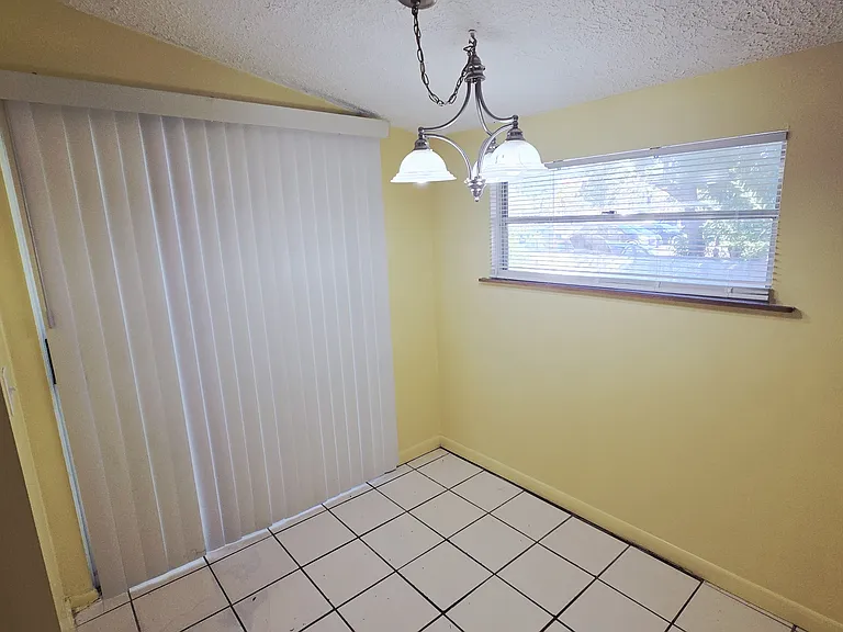 1715 Bentley Blvd — Photo 11