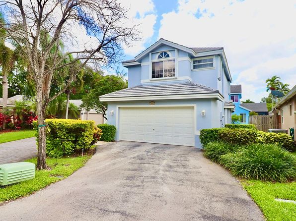 2884 Chapel Hill Ct