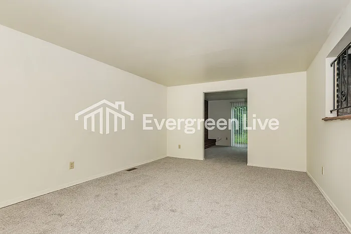6291 Leawood Dr — Photo 4