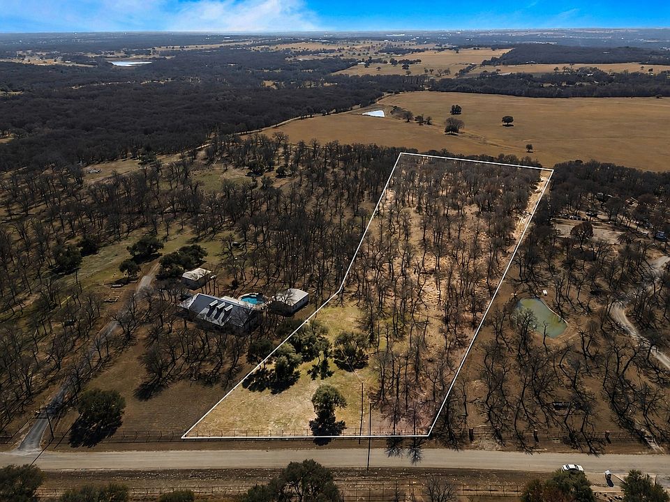 1st image of 142 Clearwater Dr