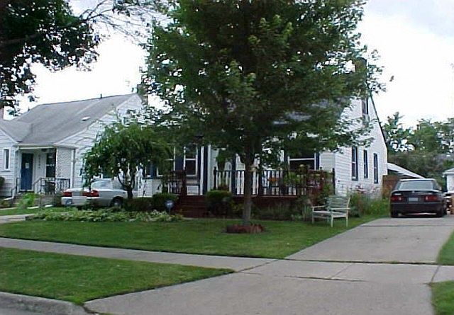 1st image of 20016 Roscommon St