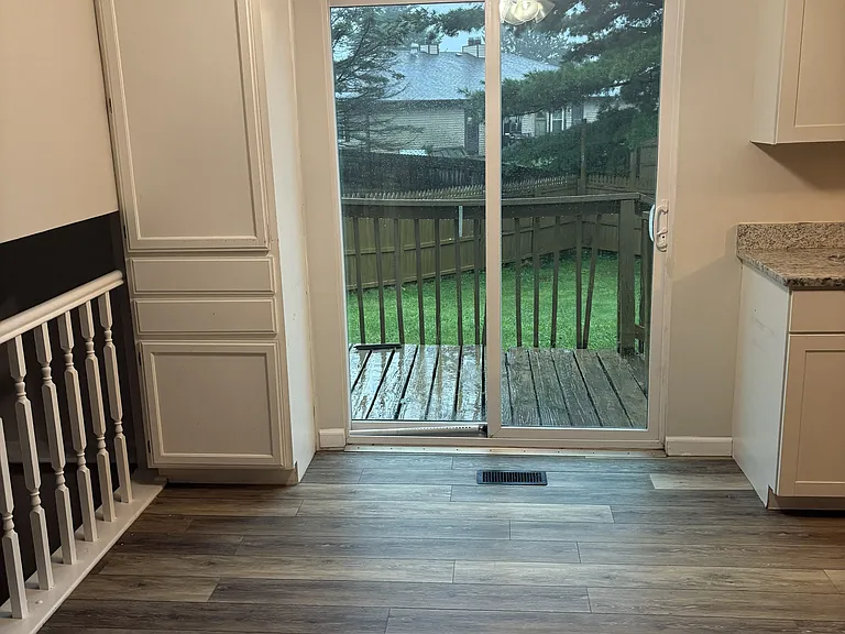 6459 Blackhaw Dr — Photo 3