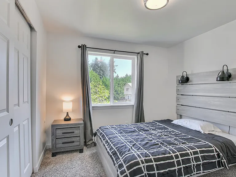 8824 161st Street Ct E — Photo 28