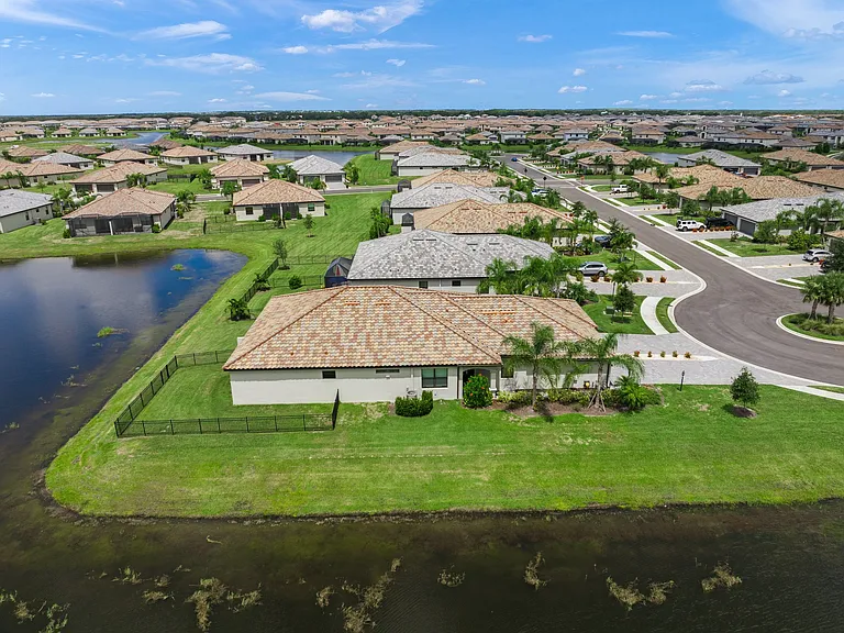 15982 Clear Skies Pl — Photo 52
