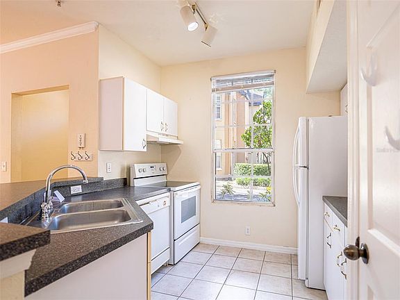 4th image of 6320 Raleigh St APT 604