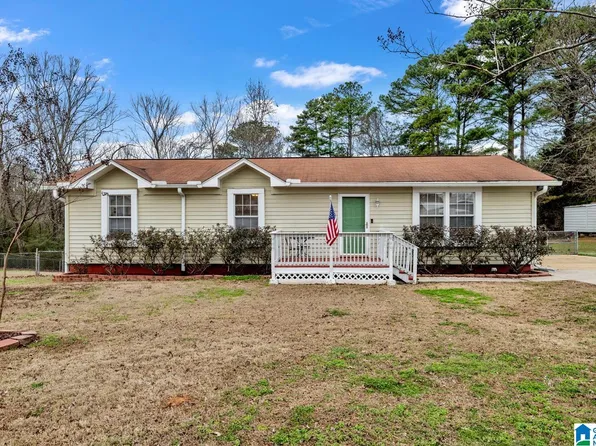 6990 Treeline Ln, Pinson, AL 35126