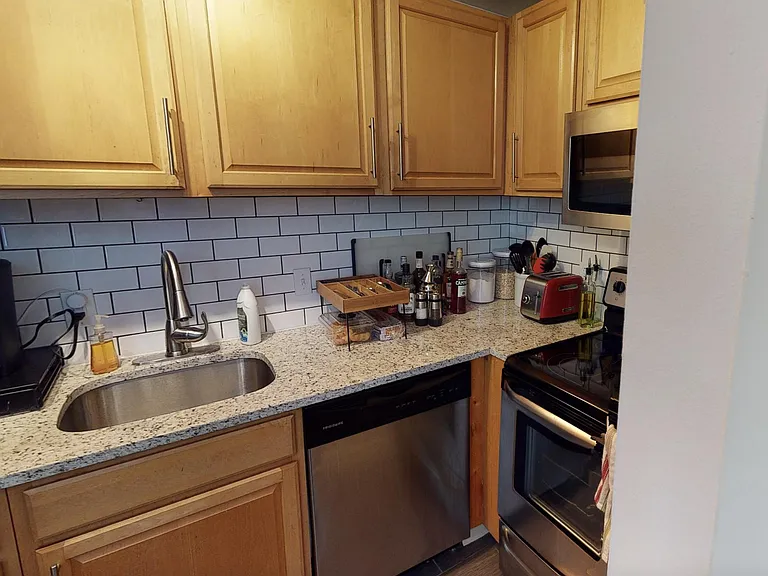 407 N Taylor Ave #304 — Photo 10