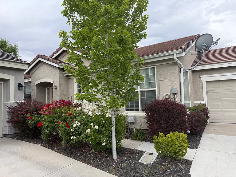 1643 Iron Mountain Dr — Photo 16