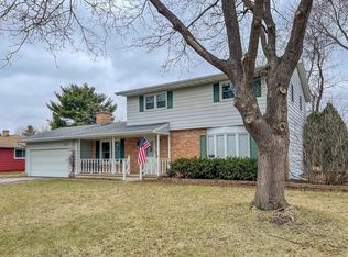 128 Broome St, Sun Prairie, WI 53590
