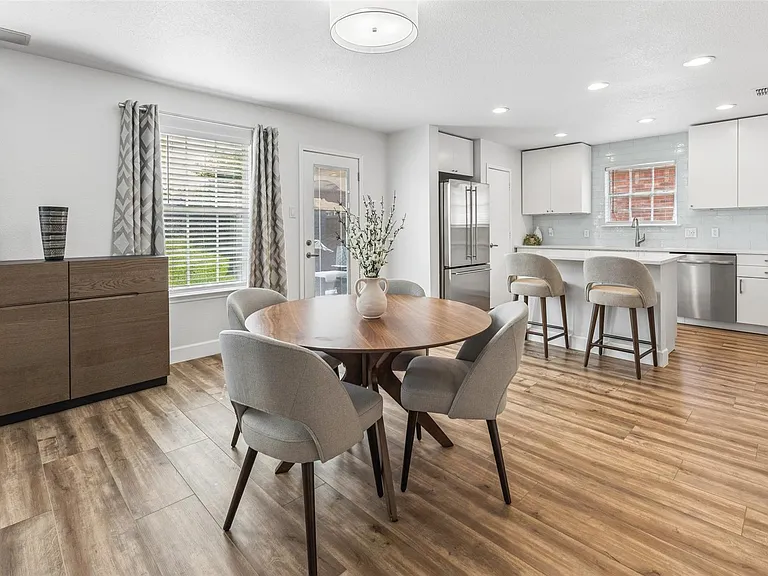 1653 Knight Trl — Photo 19
