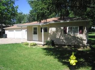 225 N Avon Ave, Wadsworth, OH 44281