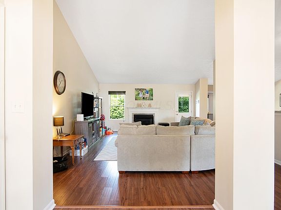3rd image of 4601 Brownstone Dr