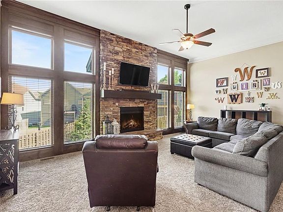 3rd image of 4506 Prestwick Ct