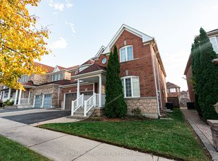25 Bevan Cres, Ajax, ON L1T 4N3