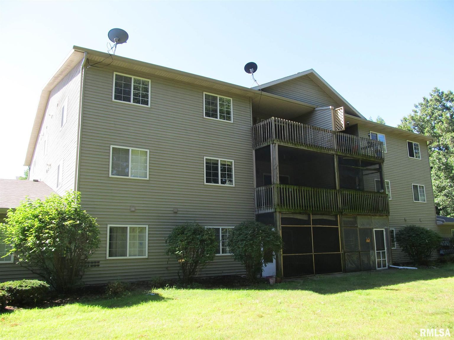 3820 Creek Hill Dr 11, Bettendorf, IA 52722 Zillow