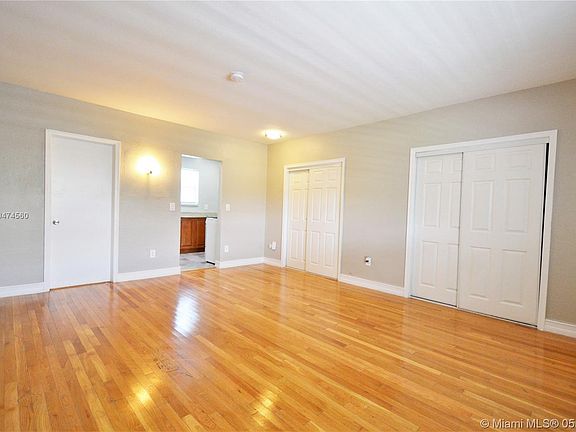 4th image of 335 75th St APT 10