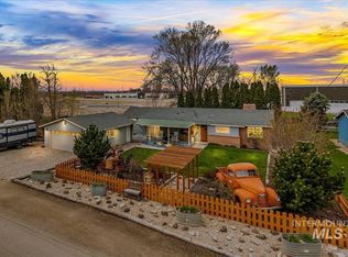 102 Whiffin Ln, Middleton, ID 83644