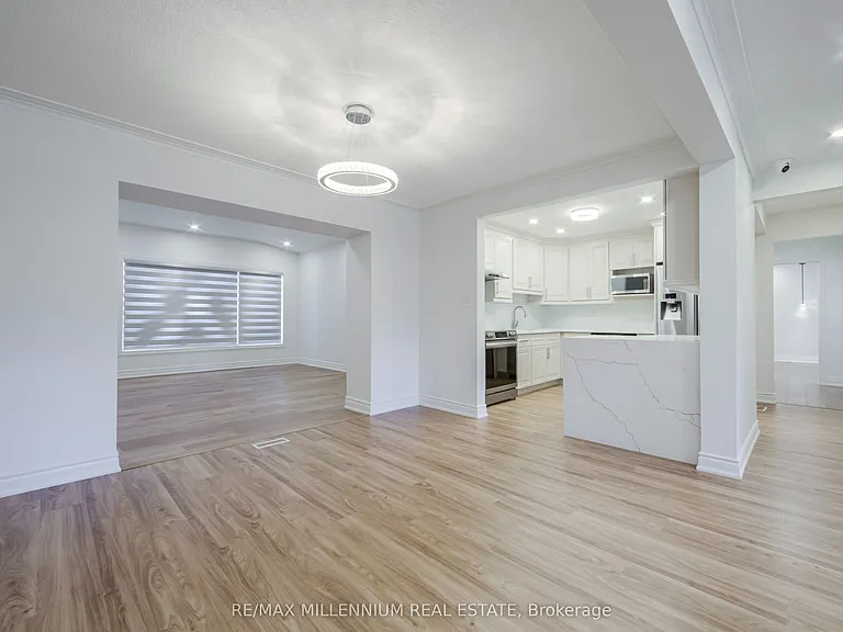 1285 Rebecca St — Photo 16