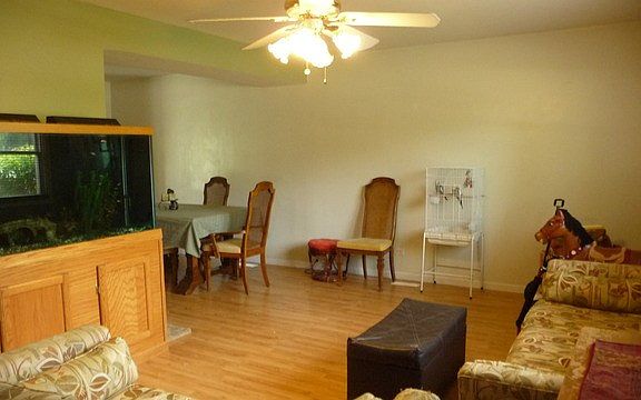 4th image of 1580 Westbury Dr