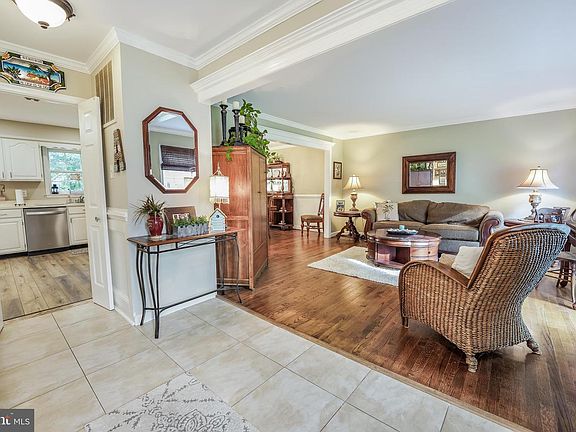 5th image of 4275 Berwick Pl