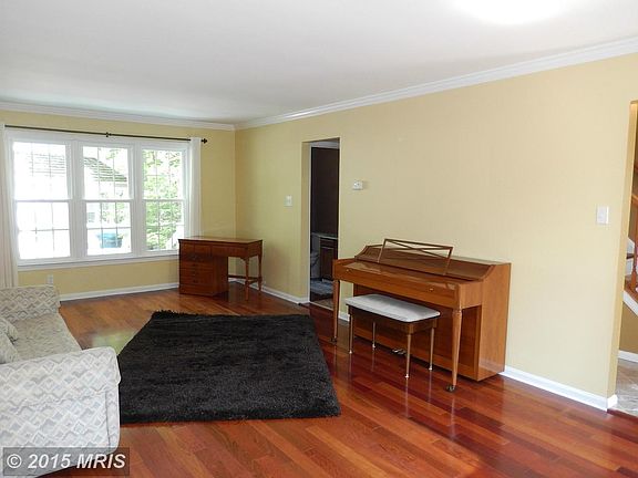 4th image of 11976 Farrabow Ln