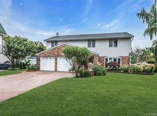 3901 Jane Court, Seaford, NY 11783