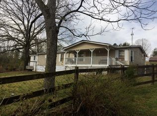 150 Rose Garden Cir, Westminster, SC 29693