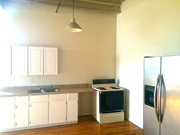 2nd image of 1501 Kemper St Ste 2M