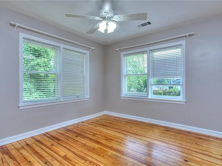 2067 Brockett Rd — Photo 10