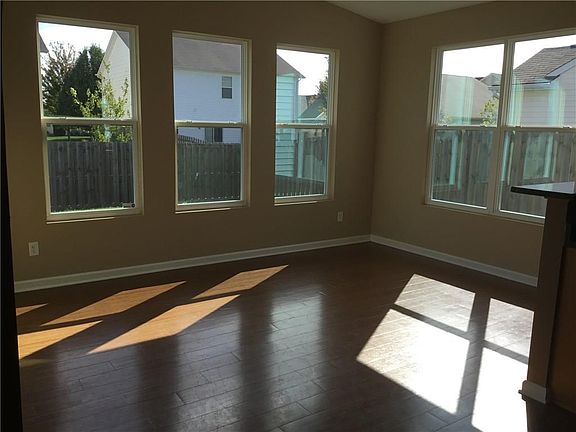 4th image of 5573 Wythe Ln