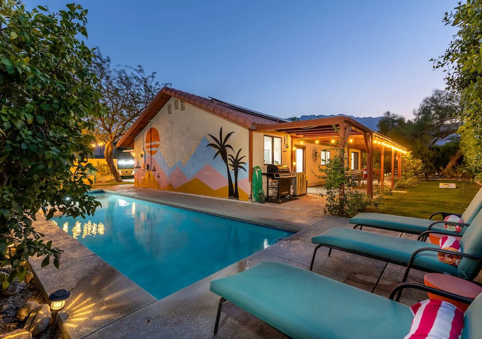 Pool & Hot Tub Oasis 3BR 4B Mountain Views — Photo 1