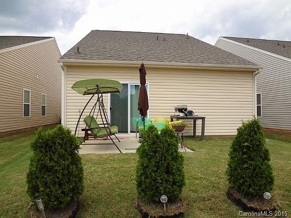 4th image of 5068 Newport Lakes Dr