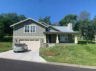 1041 Headlands Dr, Napa, CA 94558