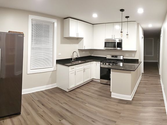 3rd image of 2443 N Lorel Ave